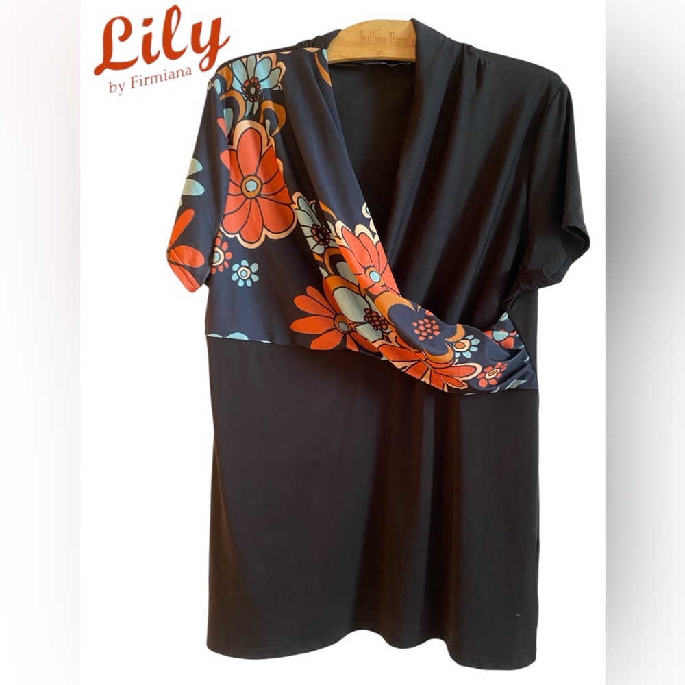 💜Lily Black and Multicolor Floral Tunic